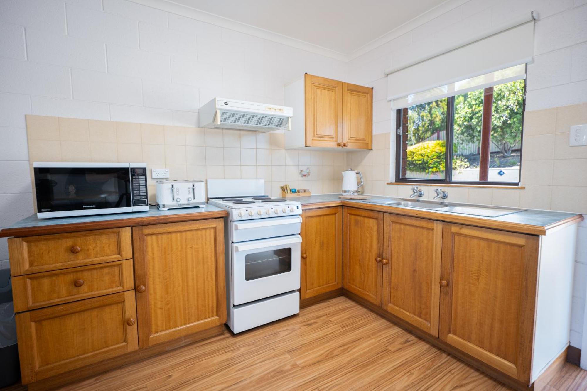 Blue Seas Holiday Villas Scamander Exteriör bild