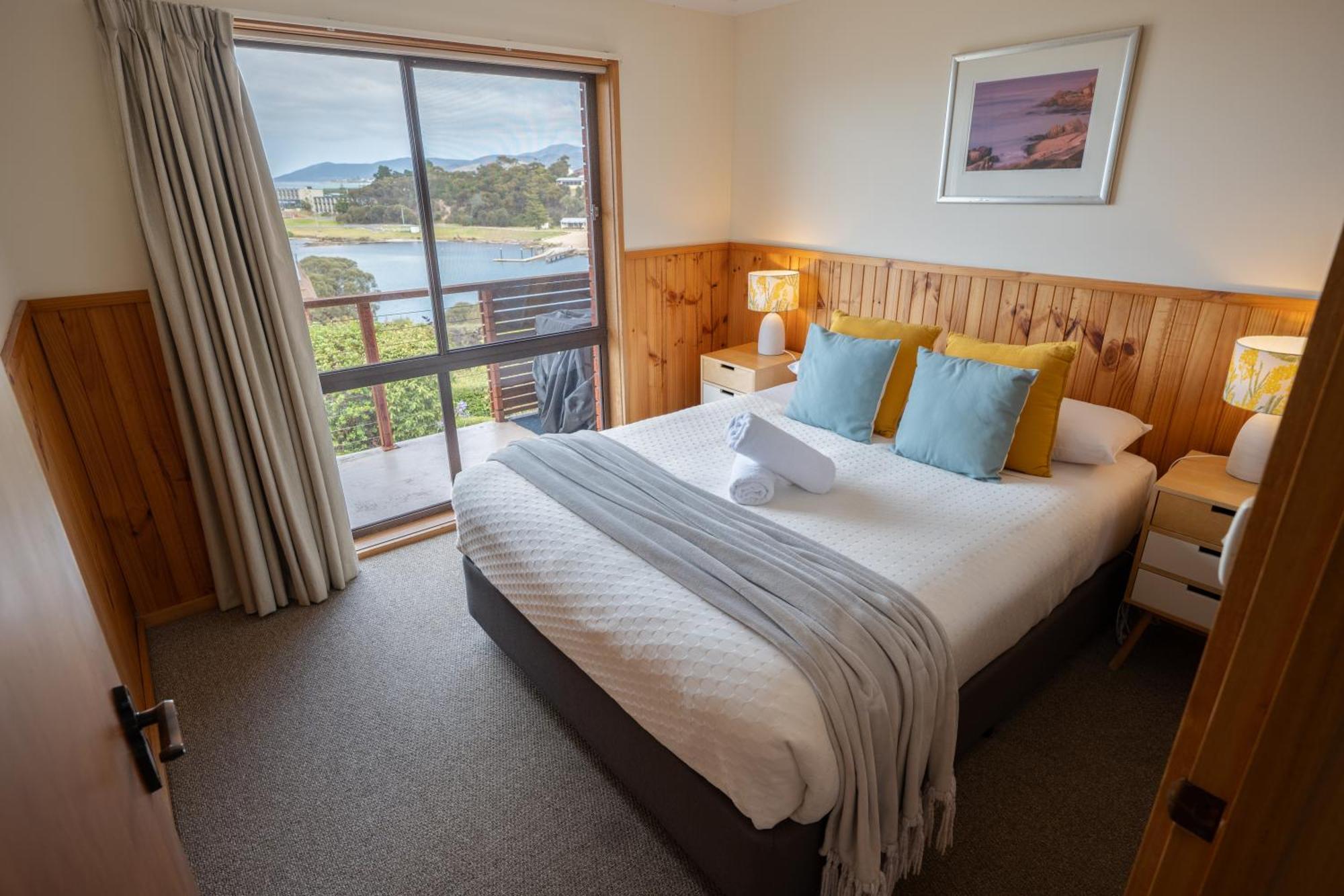 Blue Seas Holiday Villas Scamander Exteriör bild